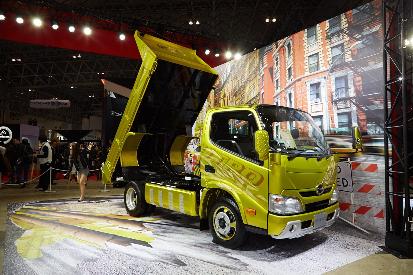 HINO на Токийском автосалоне 2015