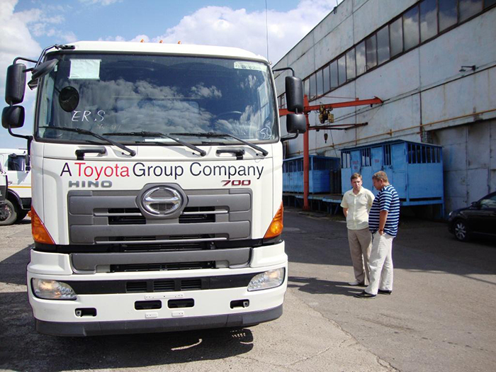 Зерновоз на базе шасси HINO Серия 700