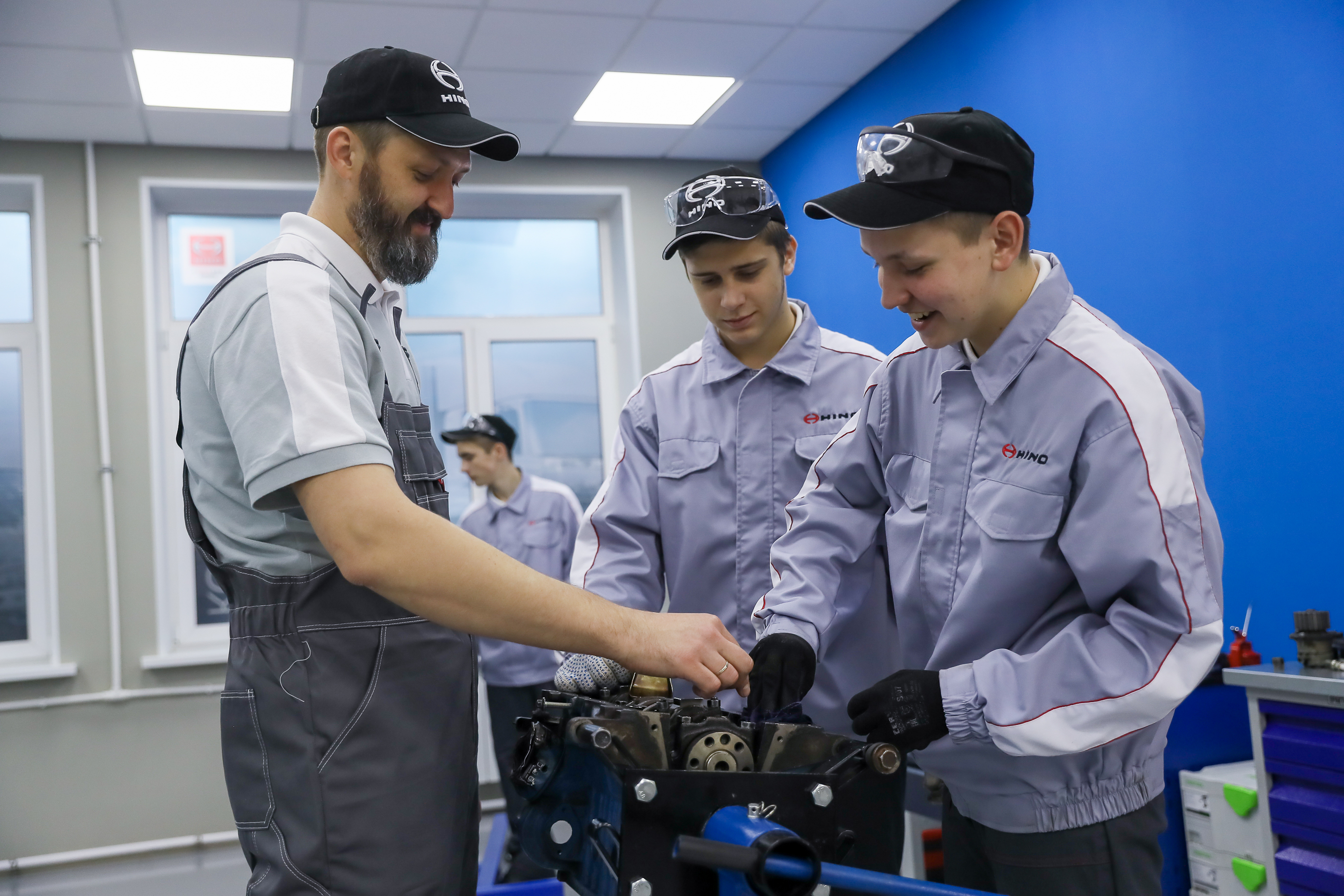 Открытие учебно-тренировочного комплекса HINO на базе Химкинского техникума 