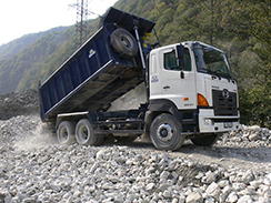 HINO адаптировала грузовики 700 серии к потребностям российских клиентов