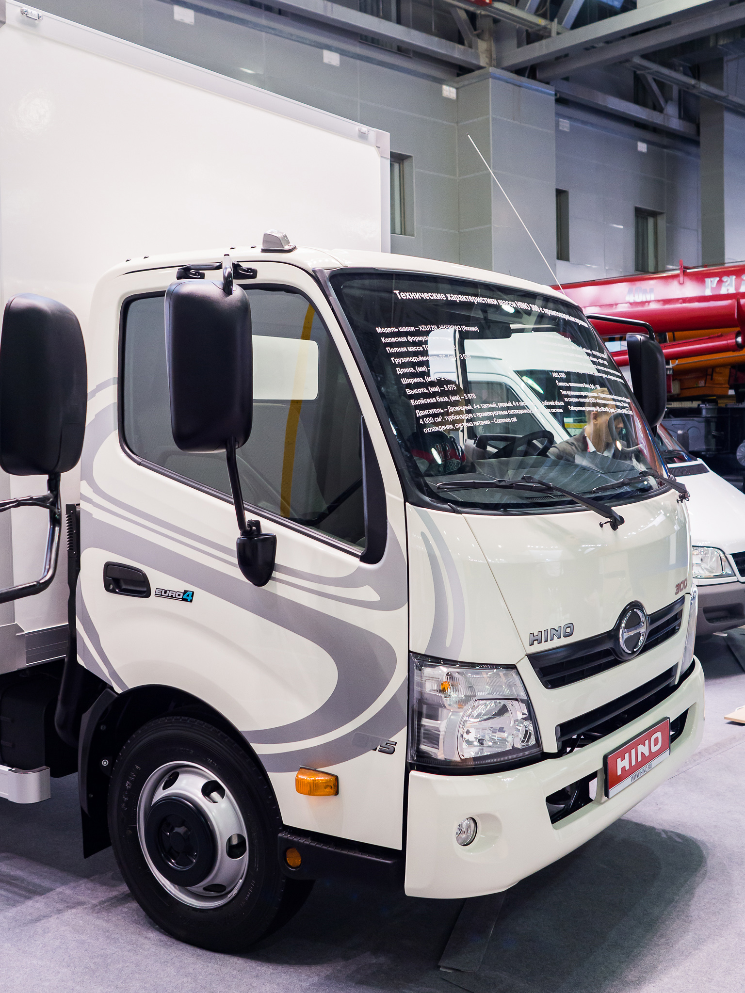 HINO на Международном грузовом автосалоне «COMTRANS`15»
