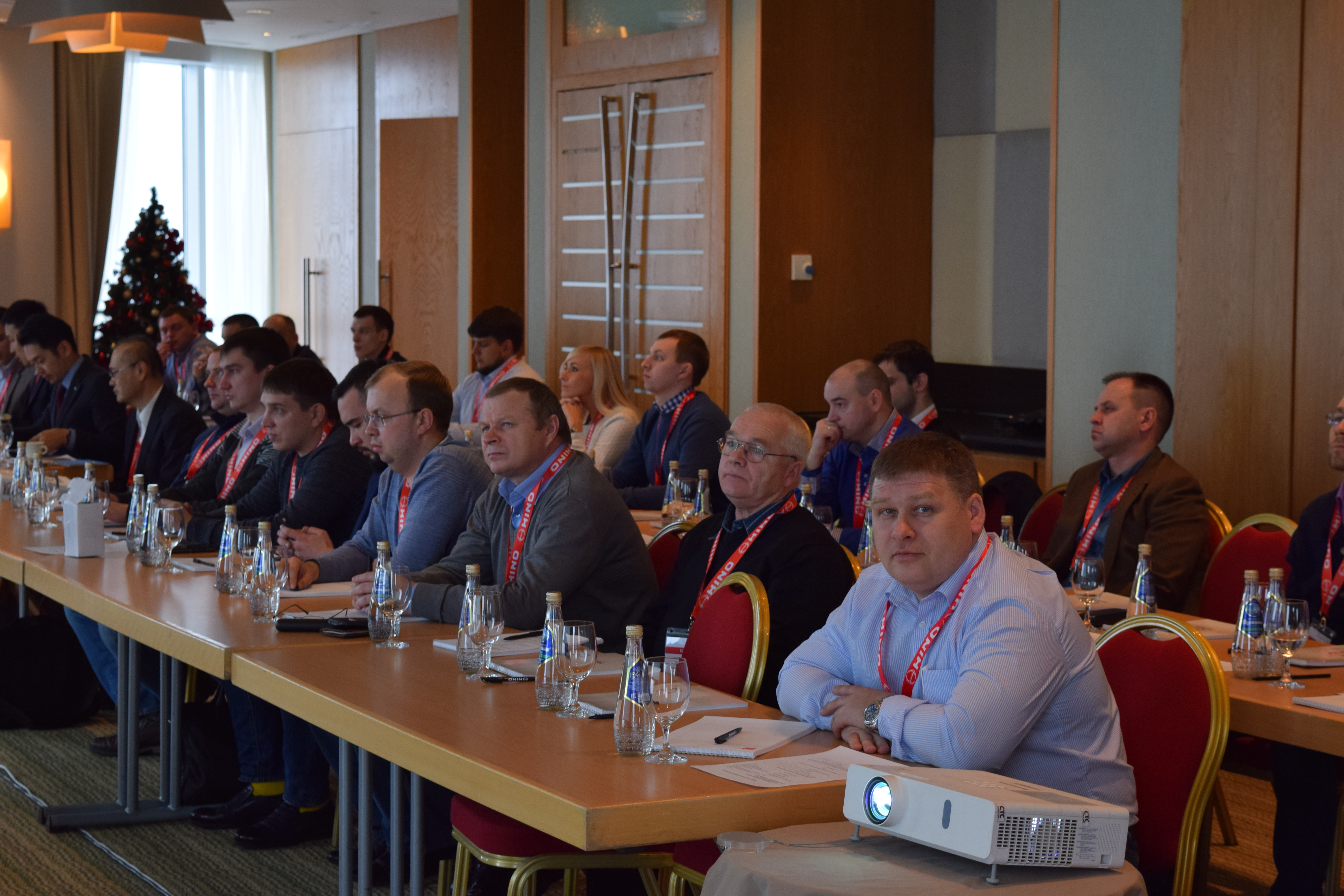 2-й семинар по Запасным Частям HINO