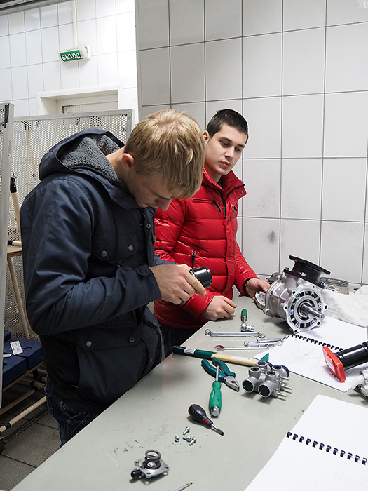 Тренинг по сервисному обслуживанию автомобилей HINO