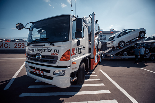 Фестиваль ретро техники «HINO Festival»