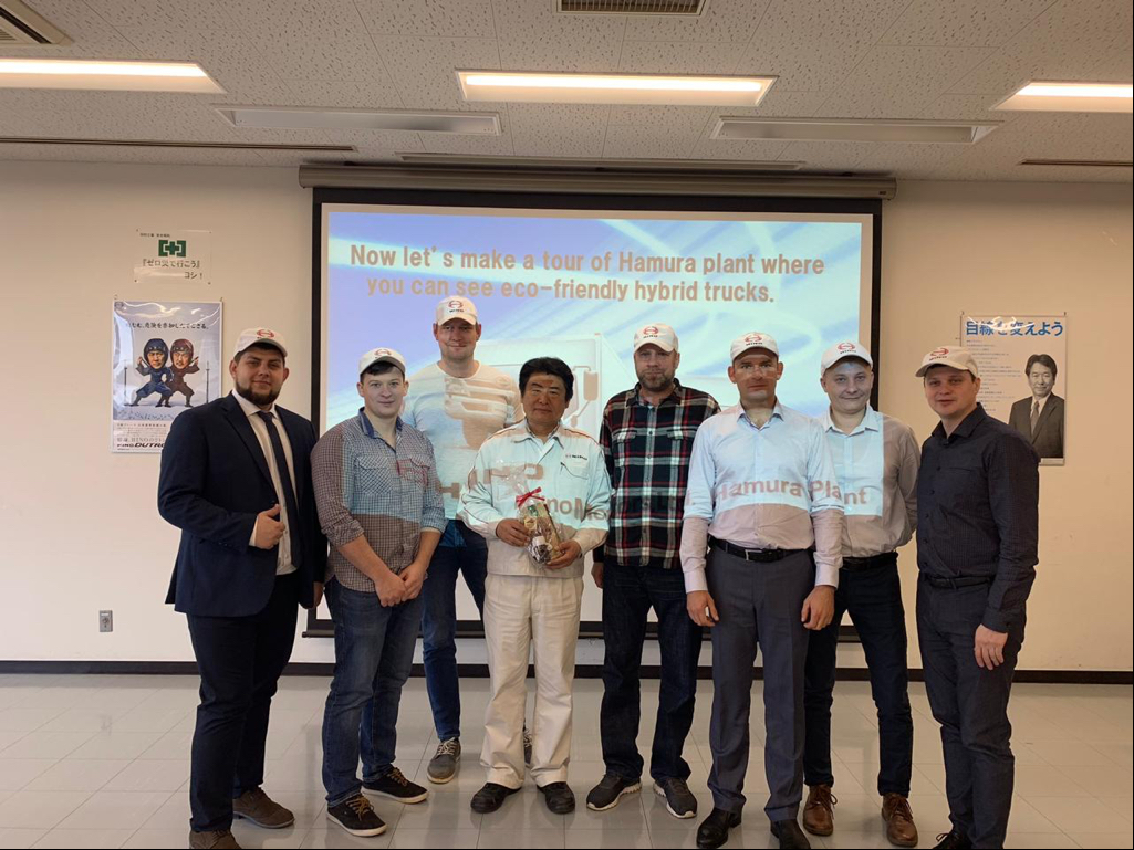Представители лучших дилерских центров Hino посетили Японию