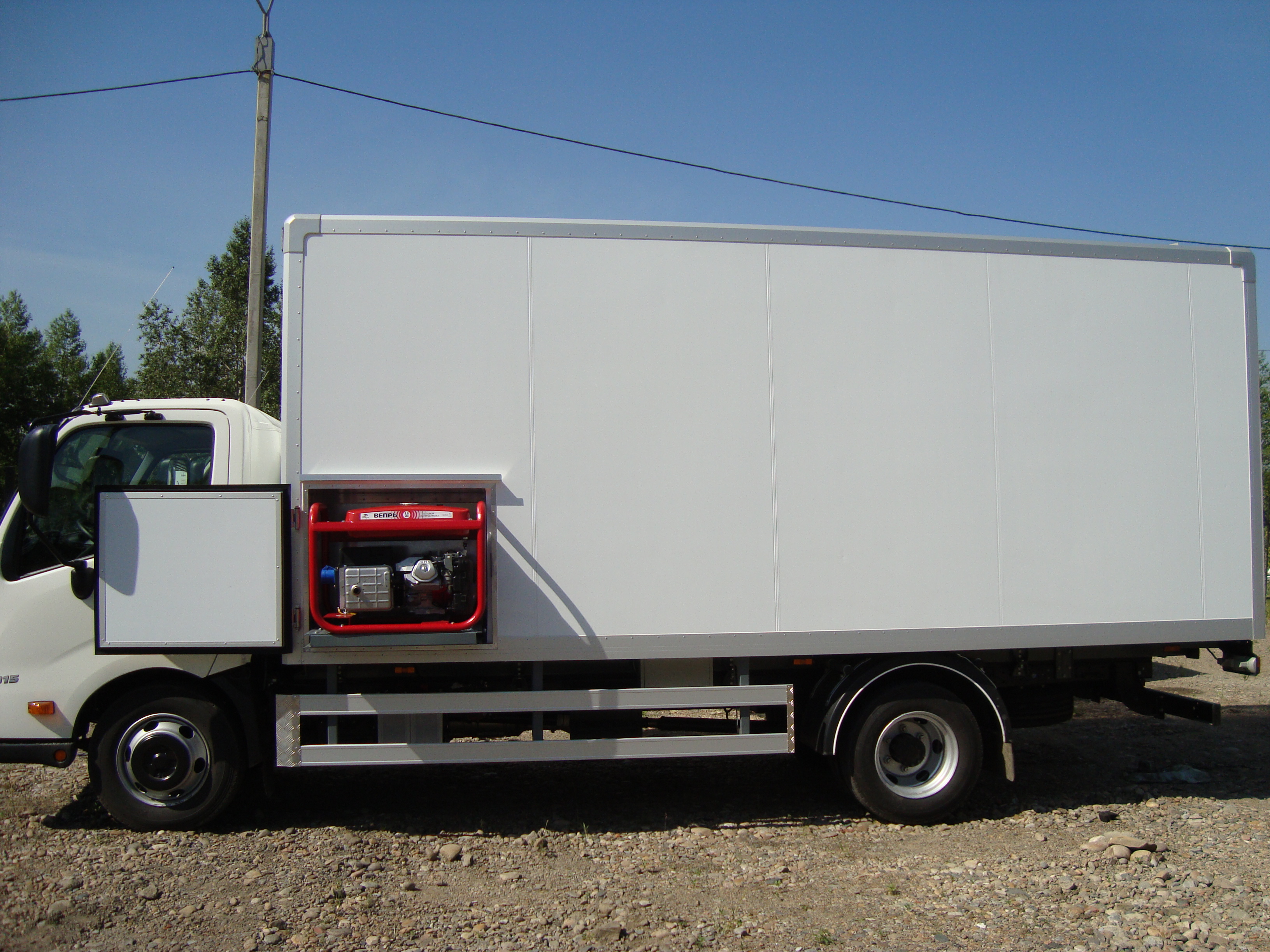 Автолавка HINO теперь в Сибири