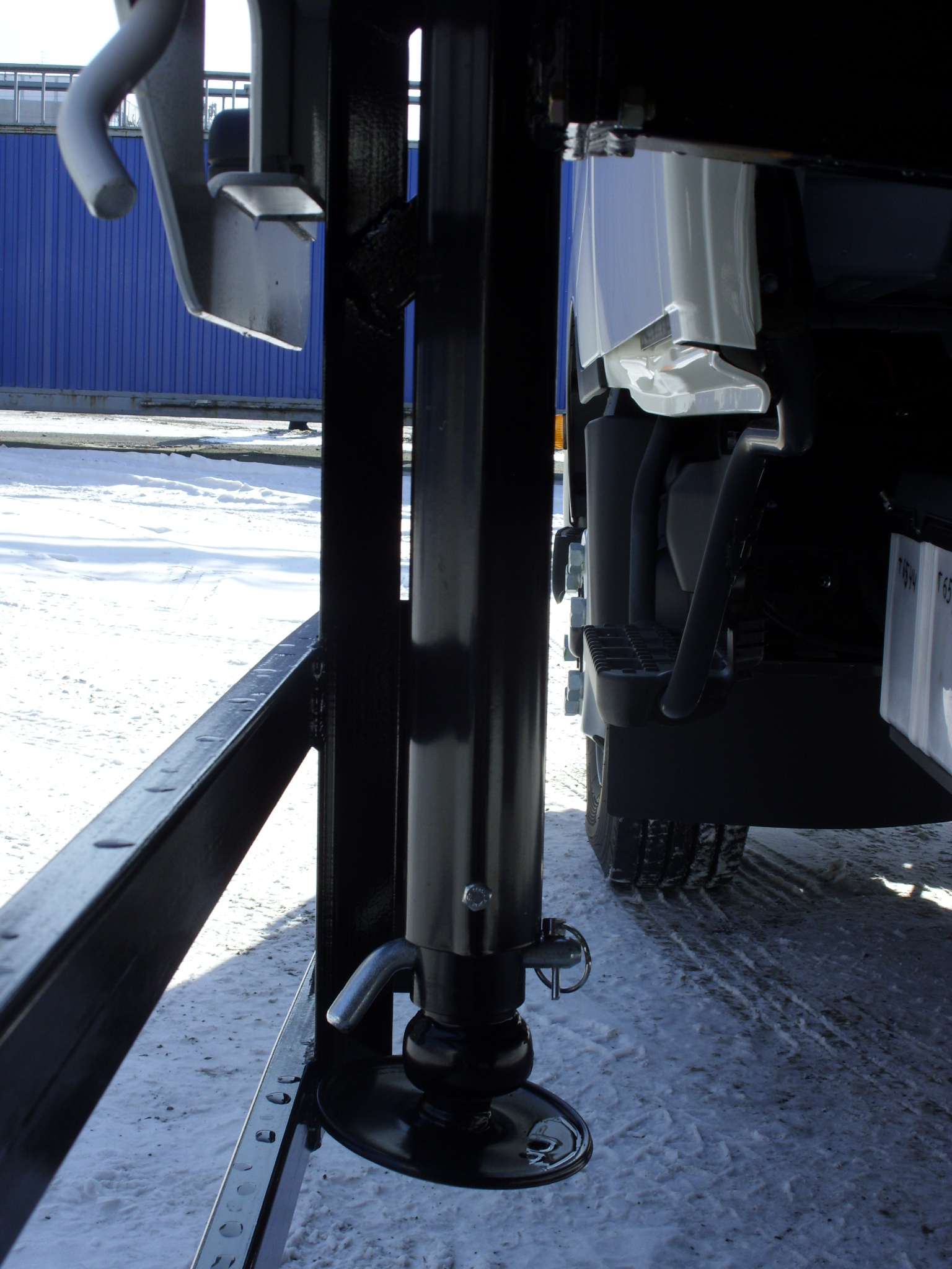 HINO с двойной кабиной для компании «Роснефть»