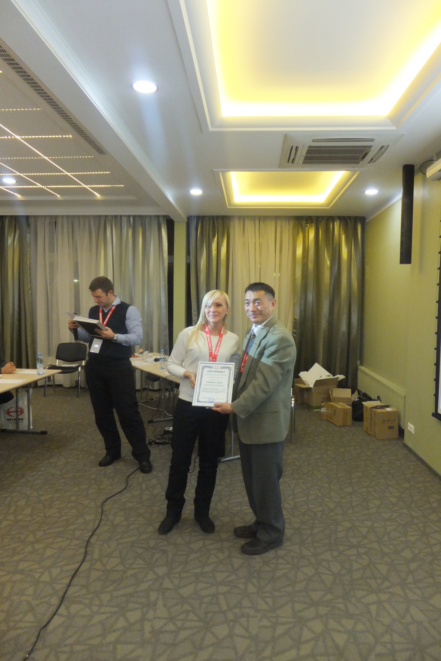 1-й семинар по Запасным Частям HINO